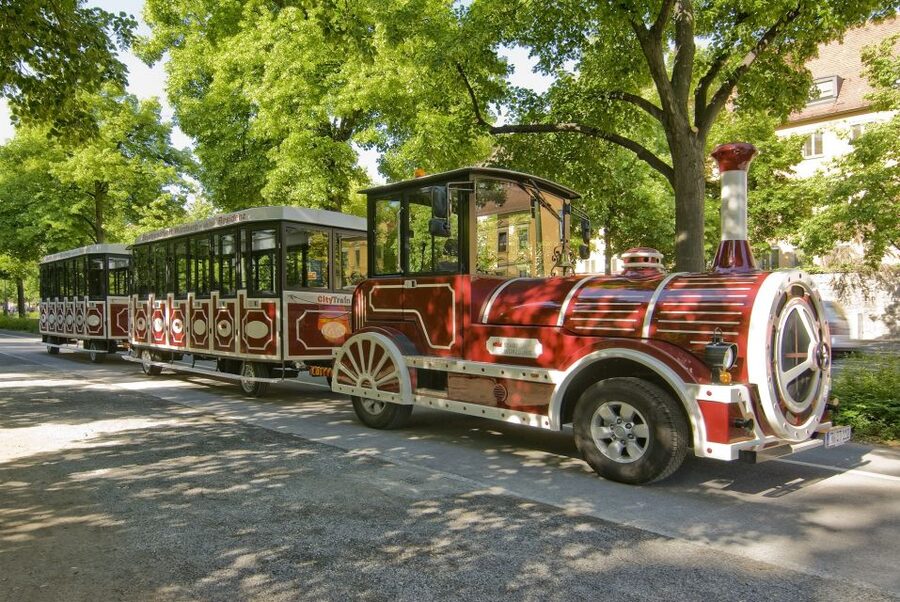 Würzburg: City Tour with the Bimmelbahn Train - The loop through the old streets: how the audio guide improves the ride