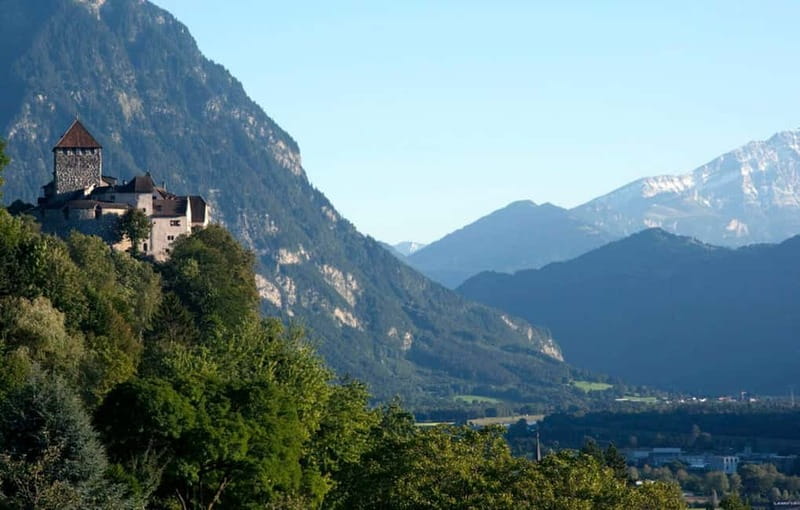 Zurich: Liechtenstein, Austria and Germany Private Day Tour - Walensee on the Way Back: Turquoise Water and a Fjord-Like Feel